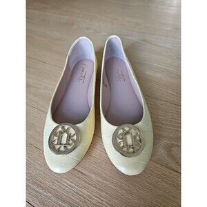 Nanette Lepore Halie Flats Faux Leather Croc Slipon Casual Size 9.5M Pale Yellow